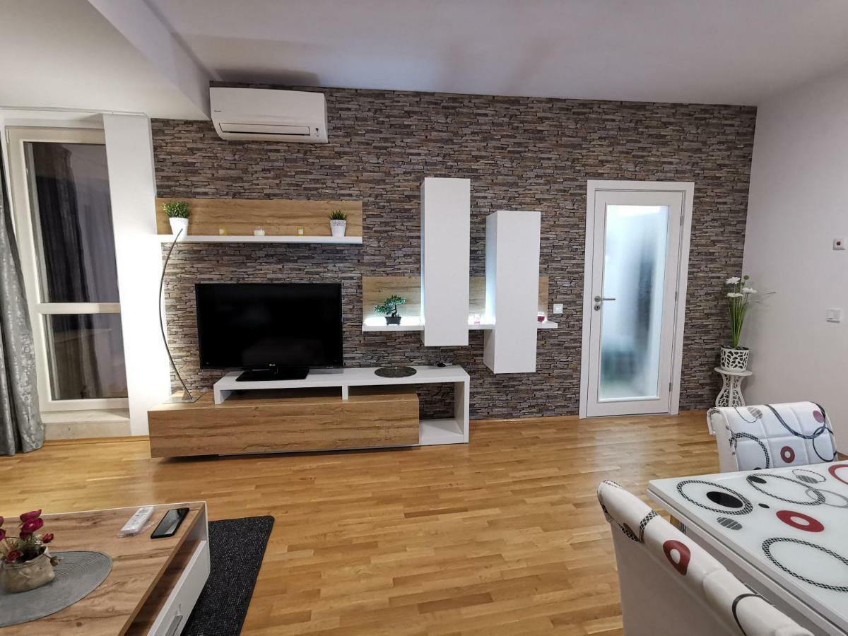 Cozy Apartment By The Sea Saints Constantine and Helena Exterior foto